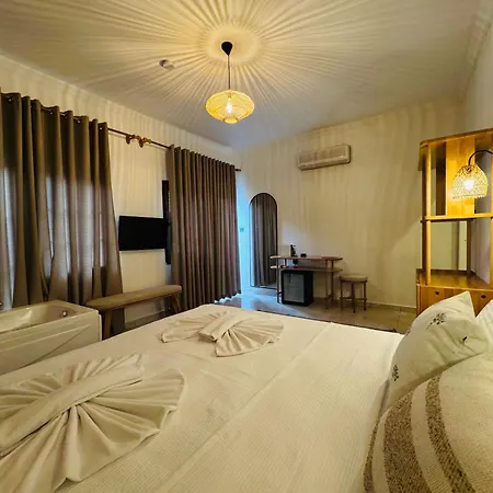 Vodina Lounge Hotel *