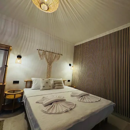 Vodina Lounge Hotel